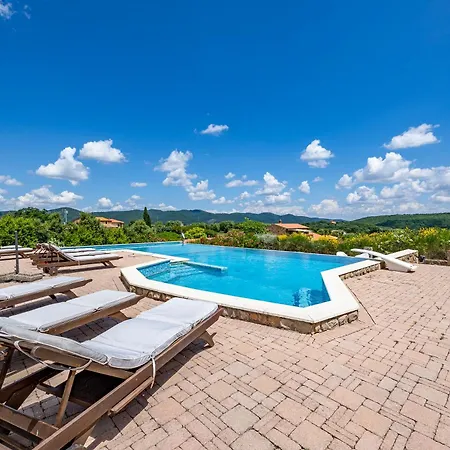 Pool Angela Whirlpool - Happy Villa