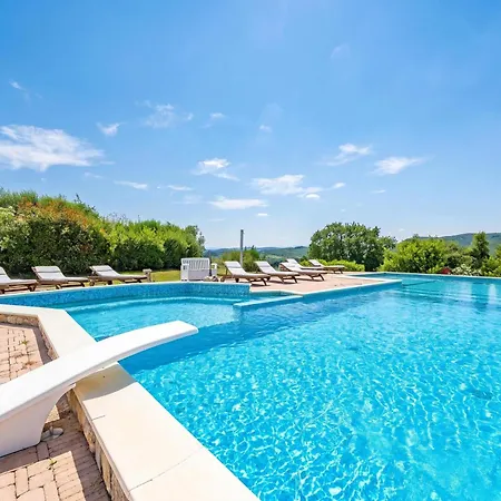 Villa Pool Angela Whirlpool